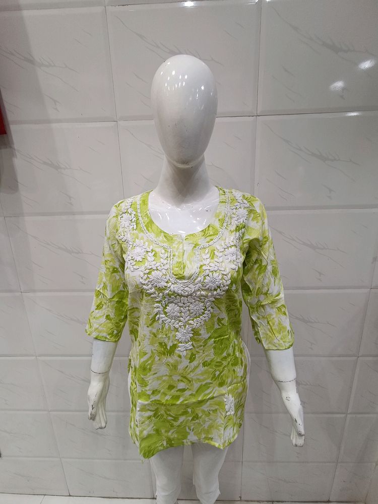 Lakhnavi Short Kurti