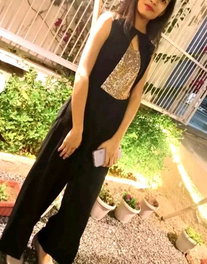 🖤🌸 Black Stylish Jumpsuit