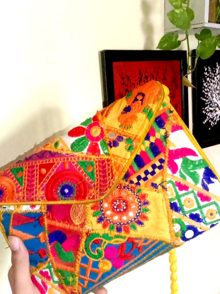 Ethnic Slingbag