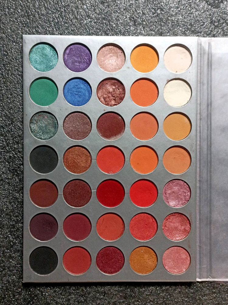 The Jaclyn Hill Palatte (Morphe×jaclynhill)