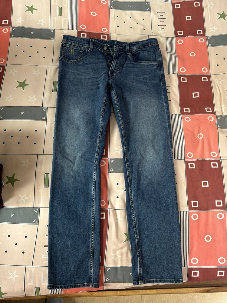 Men Straight Fit Jeans