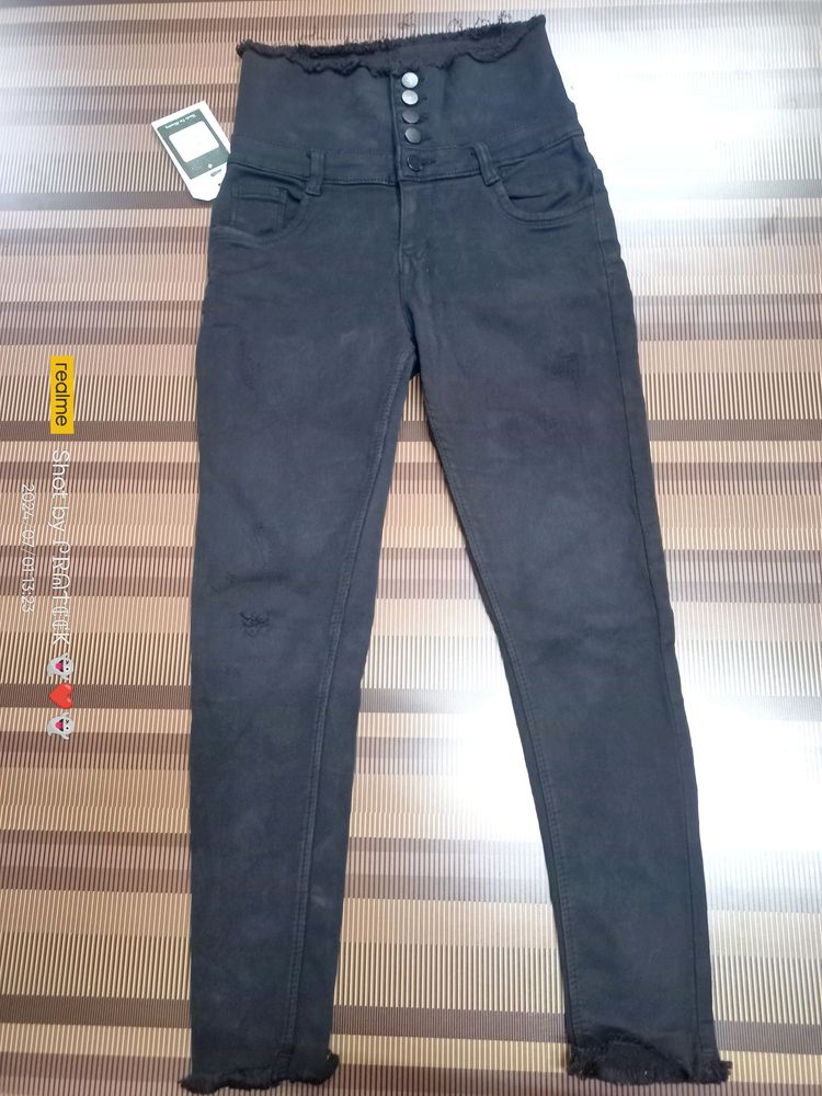 (N-13) 28 Size Slim Fit Denim Jeans