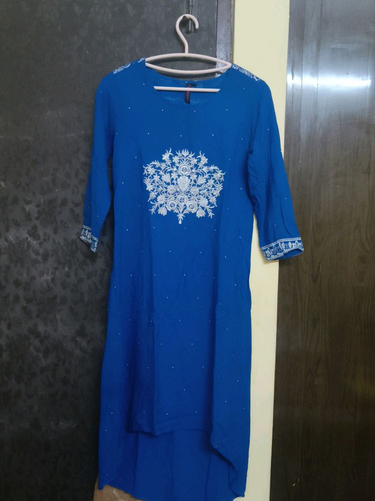 Blue Embroidered Kurta Set With Palazzo