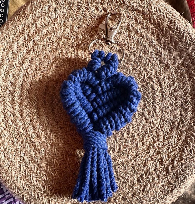 Macrame heart Keychain - Blue