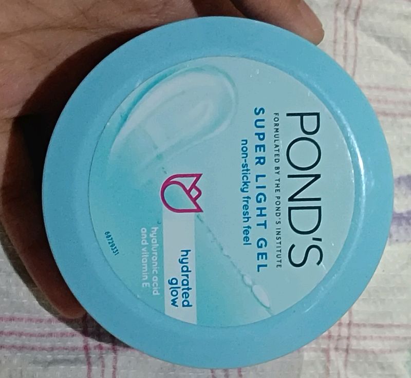 Ponds Super Light Gel