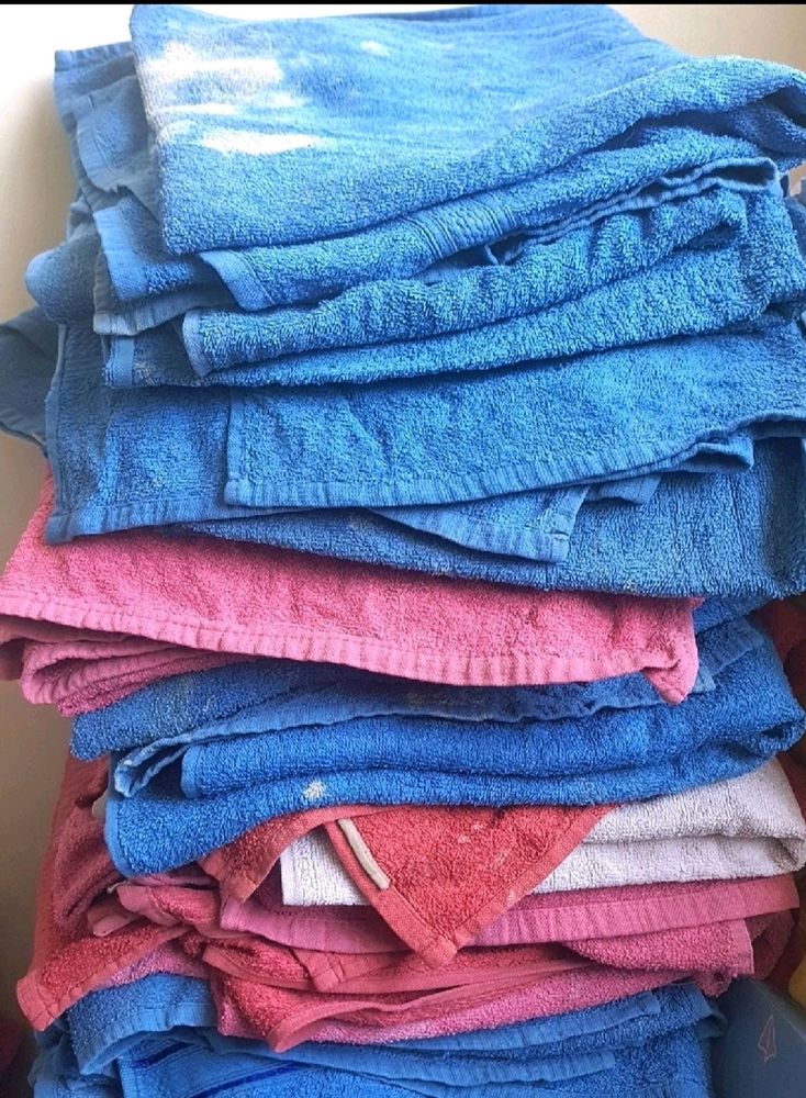 TOWELS FOR SALE RS 70EACH