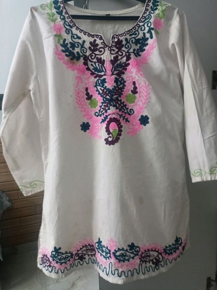 Chickankari Embroidery Pure Cotton Kurta