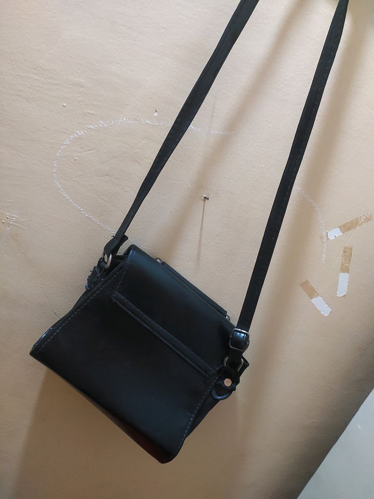 Sling Bag