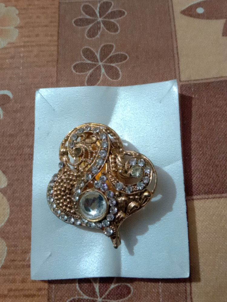 PARTY WEAR BROOCH