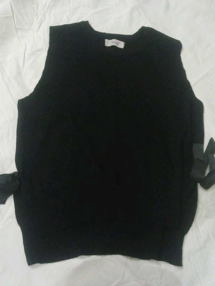 Korean inspired Black Vest With Bow Deatils