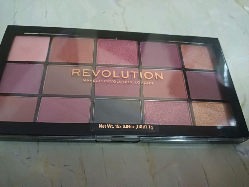 Makeup Revolution Eyeshadow Palette Reloaded