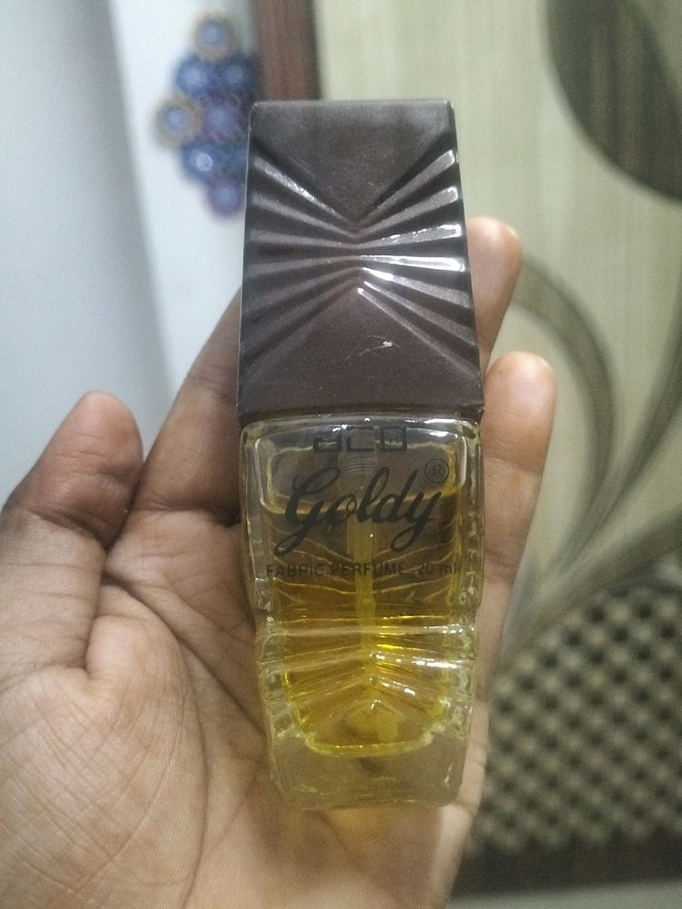 Goldy Febric Perfume