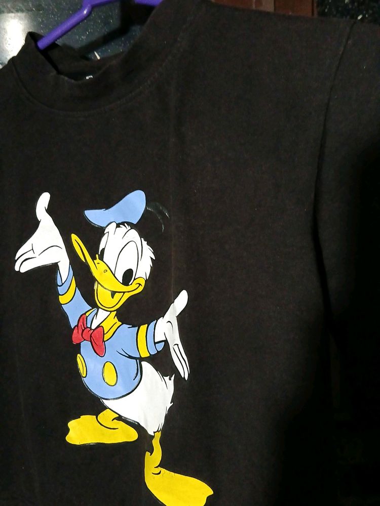 Crop Top With Donald Duck Print