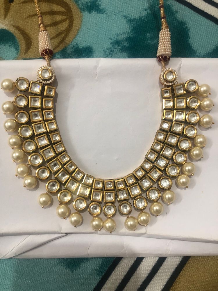 Kundan Necklace With Pearl