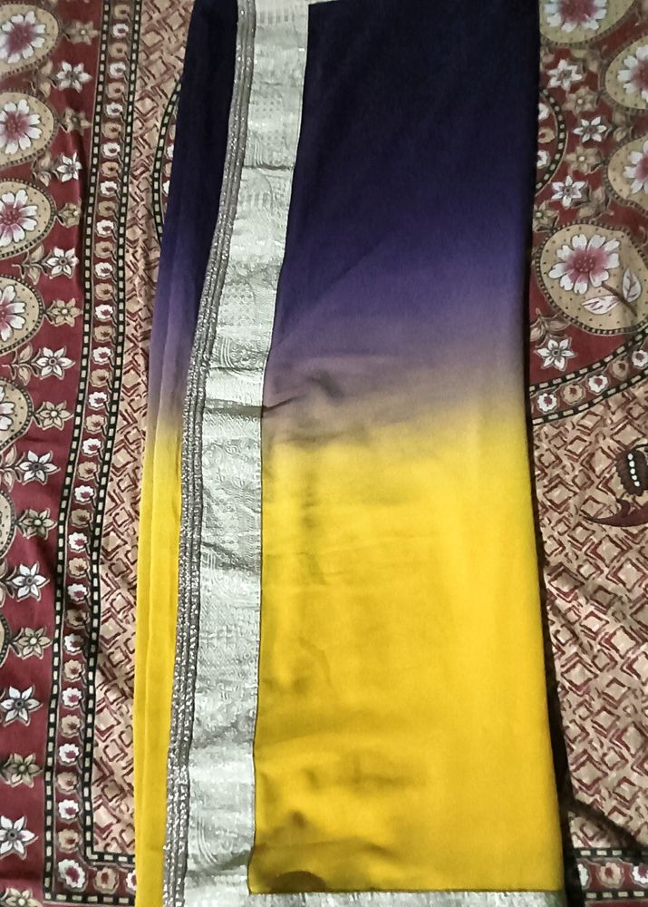 Yellow And Navy Blue Saree With Less Patti