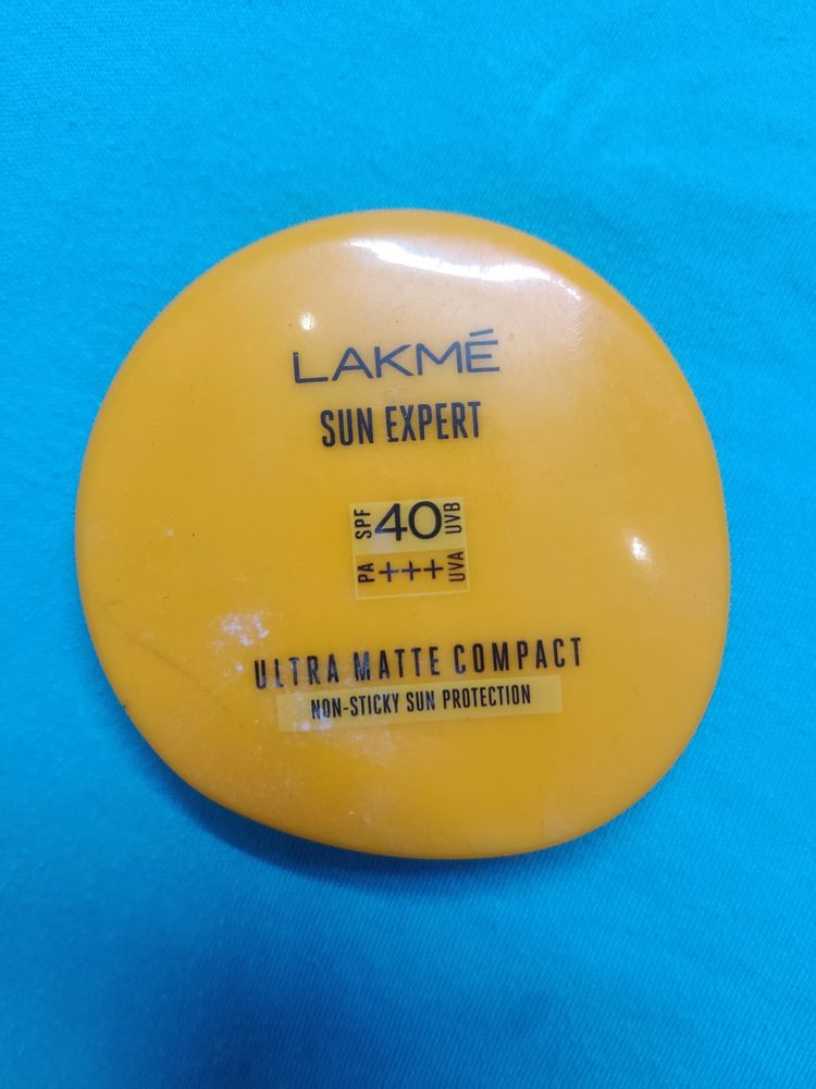 Lakme Sun Compact With SPF 40