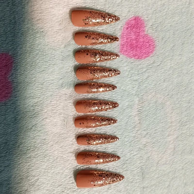 Falling Glitter Nude Press Onn