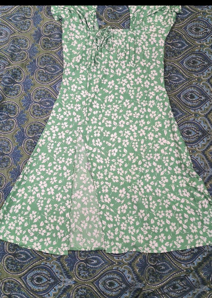 Leriya Green Dress