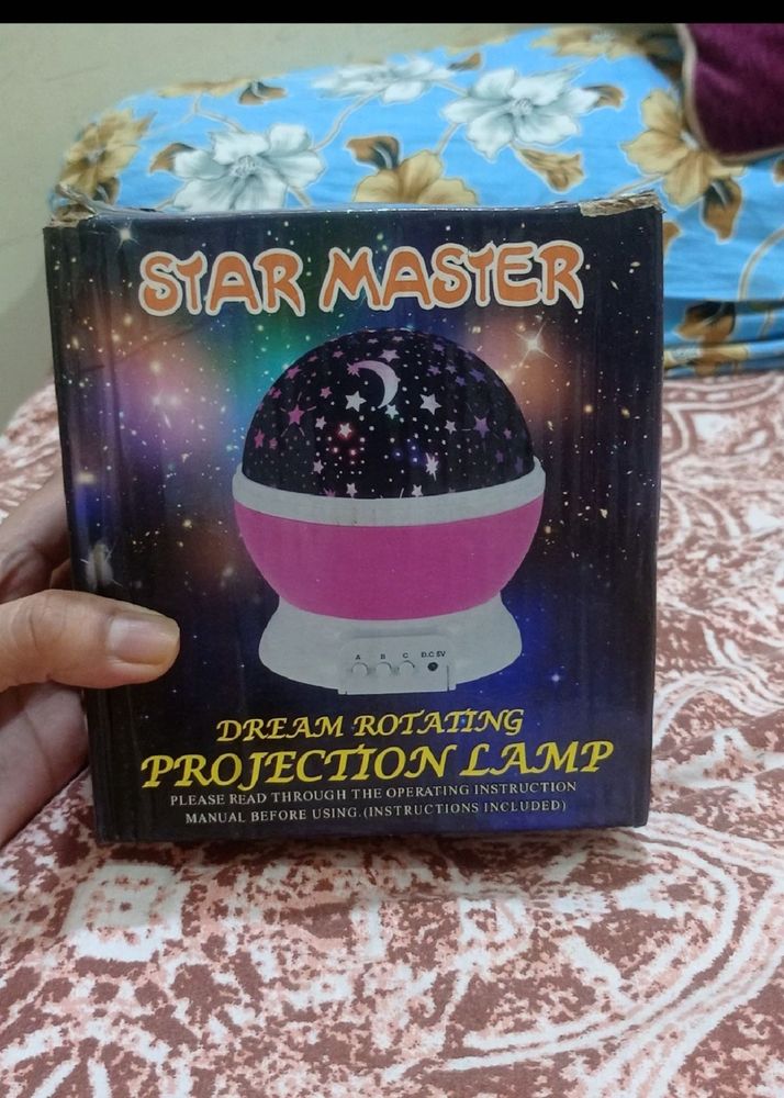 Moving Stars 🪔 Lamp For Kids