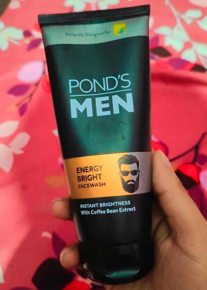 Pond's MEN Energy Bright FACWASH IN 150 GRM