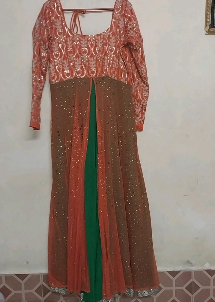 Sale 200Very Beautiful Daimond And Heavy Work Gown