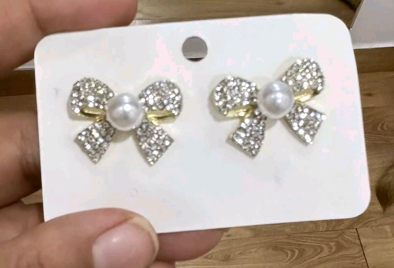 Beautiful Korean Bow Earrings