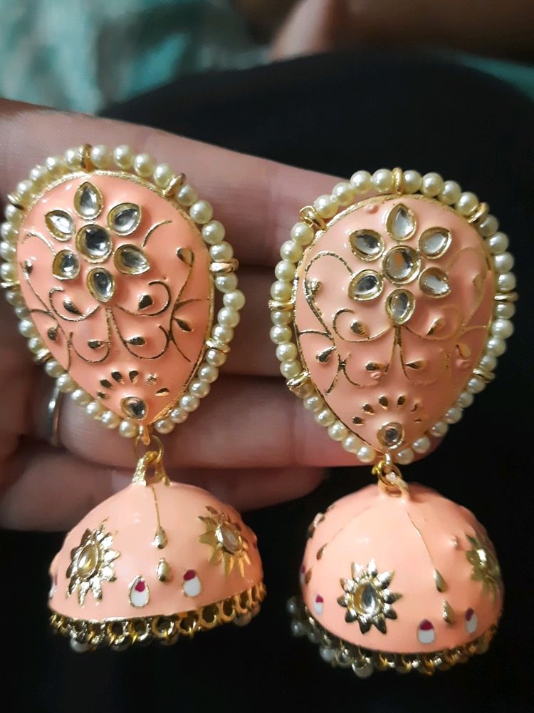 🌻BRAND NEW UNUSED, Peach Earyings, Pearl dropping