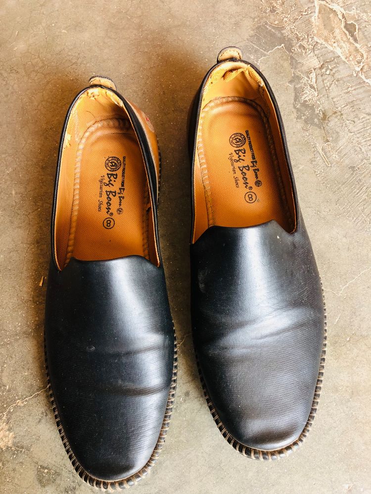 Black & Brown Belly Shoes For Men