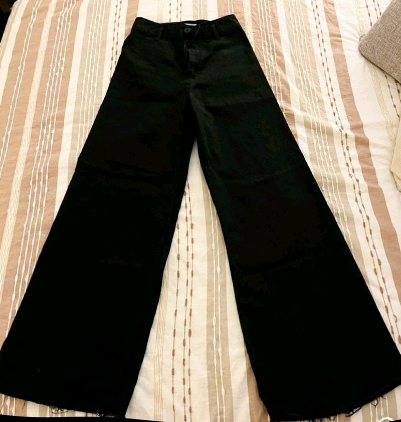 Black Highrise Jeans