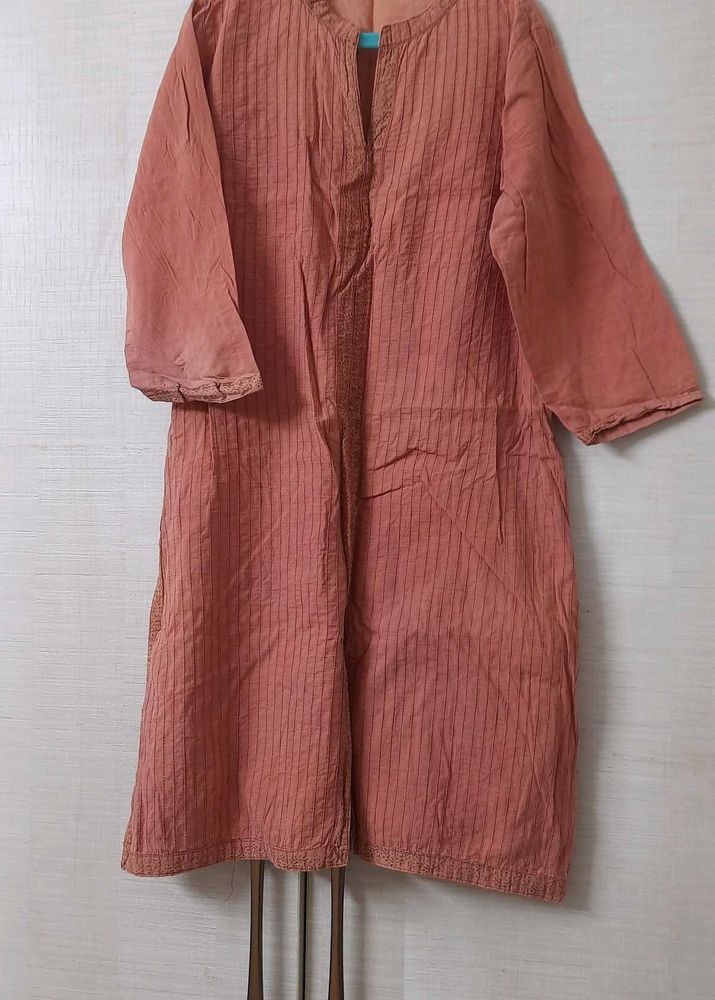 Cotton Kurta with slit at Centre