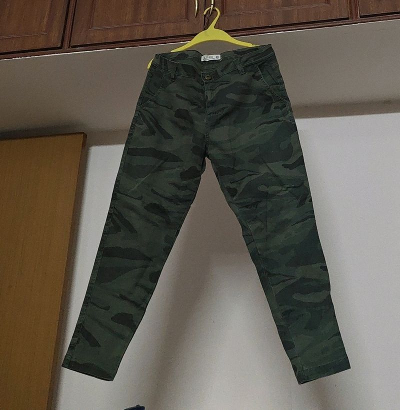 Camouflage Sporty Pants