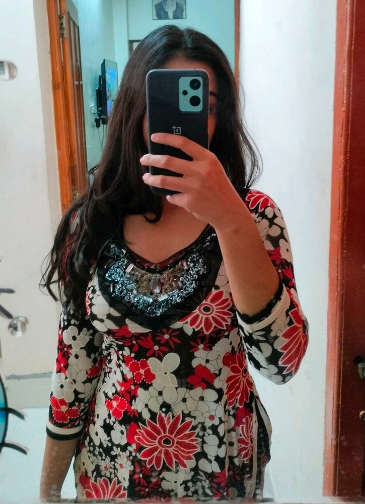 Short Kurti