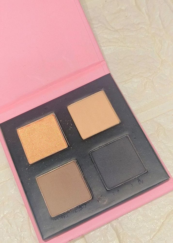 Myglamm 4 Eyeshadow Kit