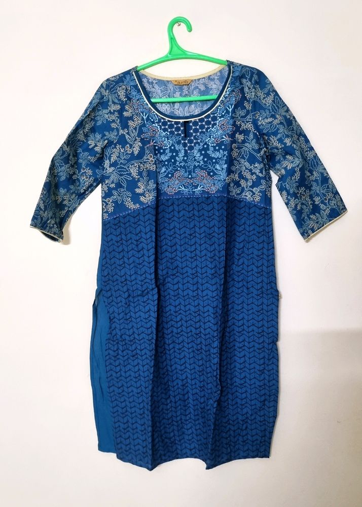 Aurelia A line Kurta Size M