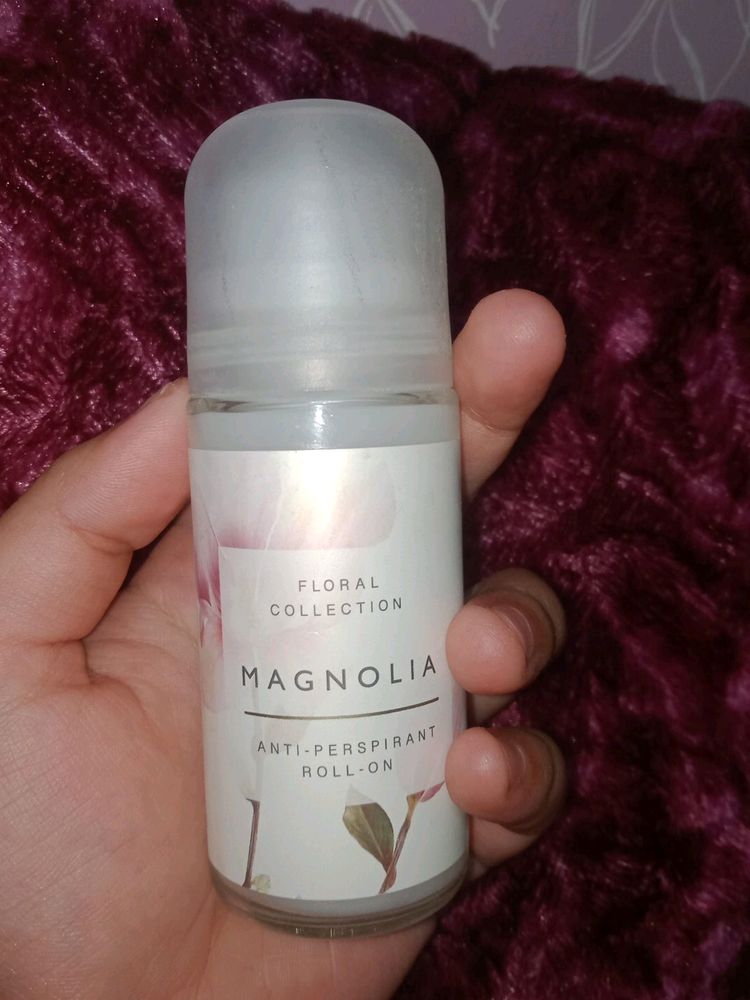 M&S Beauty Roll-on. Magnolia Flowers Fragrance