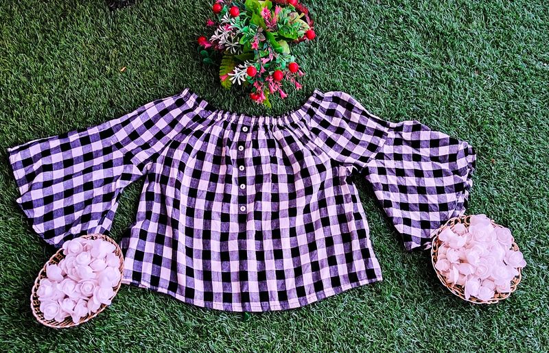 DNMX: Black&White Checkered Off-shoulder Top