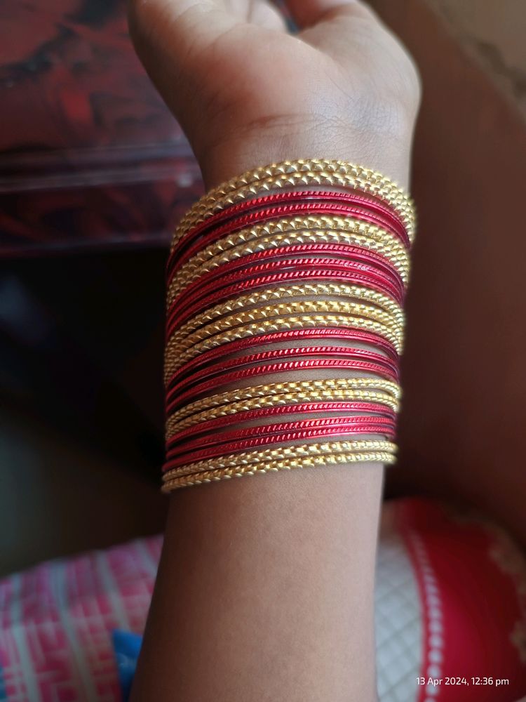 Red And Gold Matte Finishing Metal Bangles