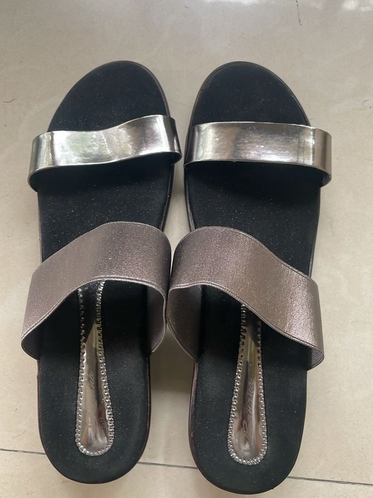 Ladies Slip On Sandals, Size 40