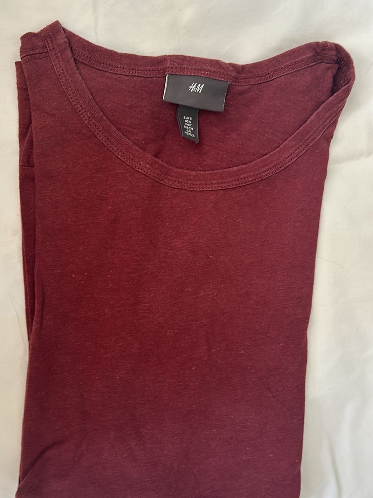 H&M Boys Half Sleeves Burgandy T Shirt Small