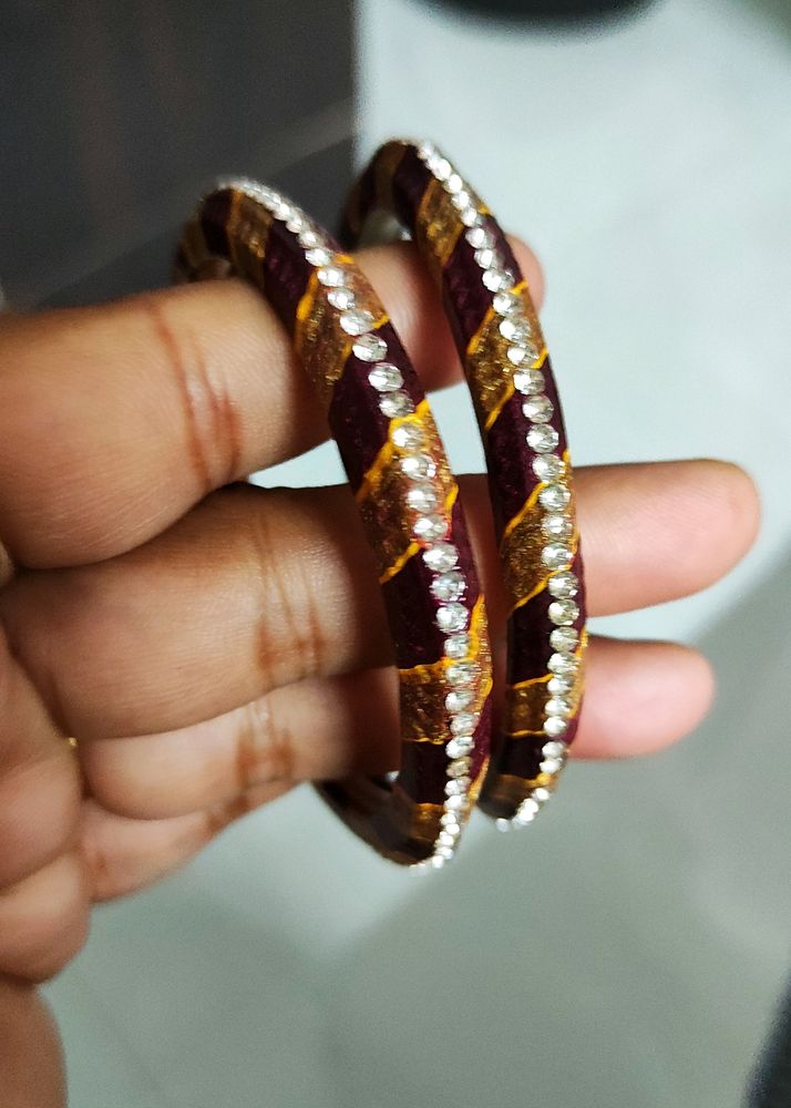 Laah Bangles Set Of 2