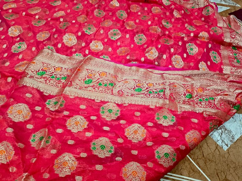 Beautiful Red Silk Printed Saree For Festivals