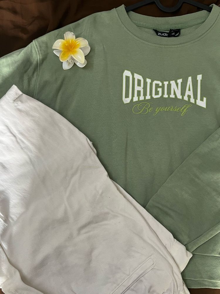 Green Sweatshirt