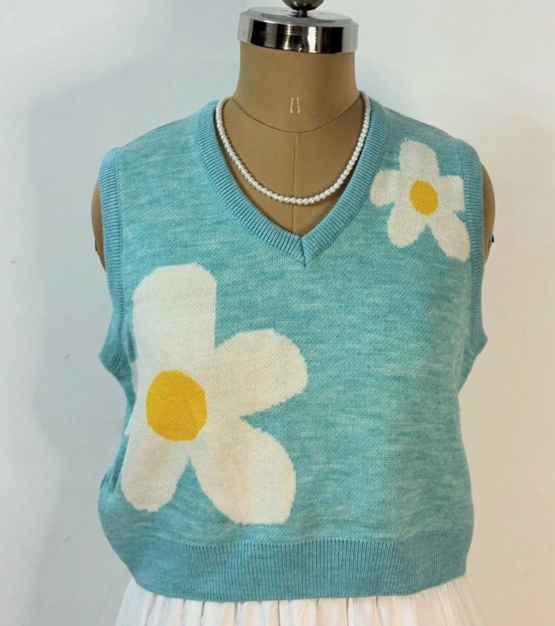 Pretty Floral Sweater Vest