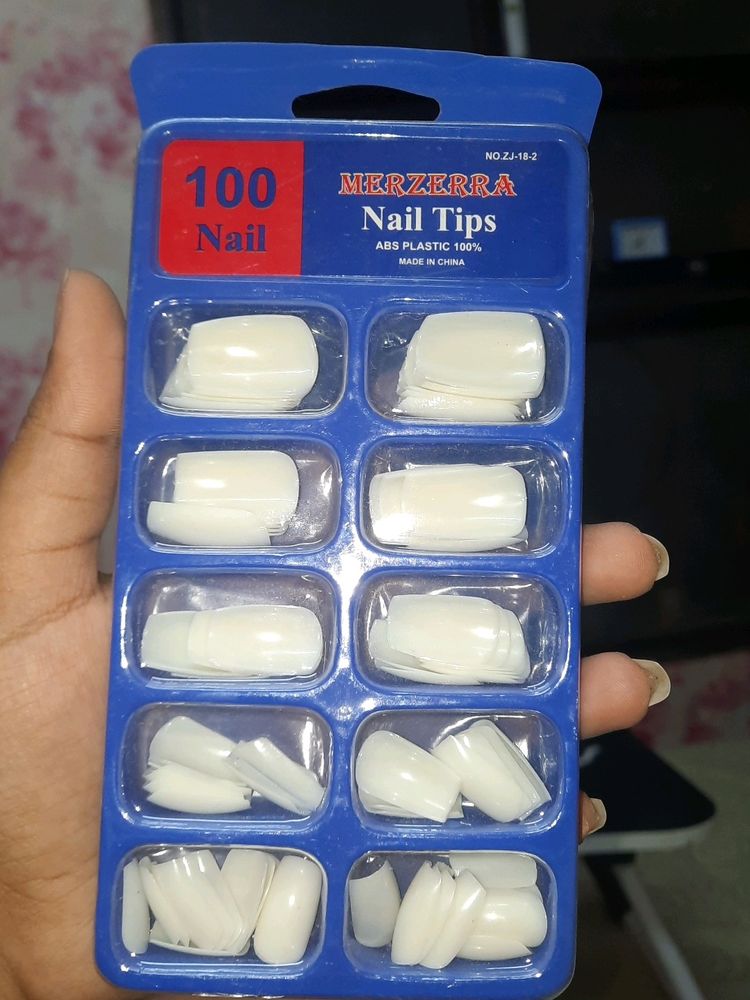 Set Of 100 Nails