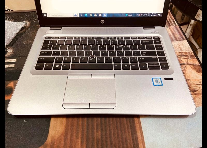 HP ELITEBOOK 840