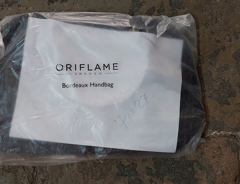 Oriflame Sweden Borduxe Hand Bag