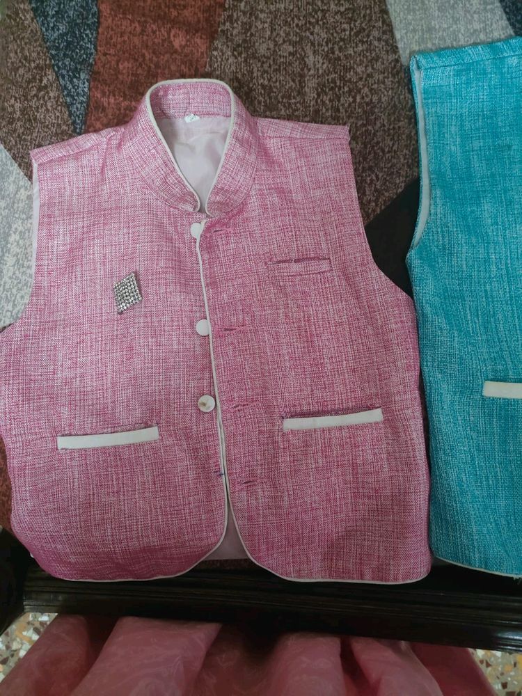 Combo Of 2 Waistcoats, For 5 And 8 Year Old.