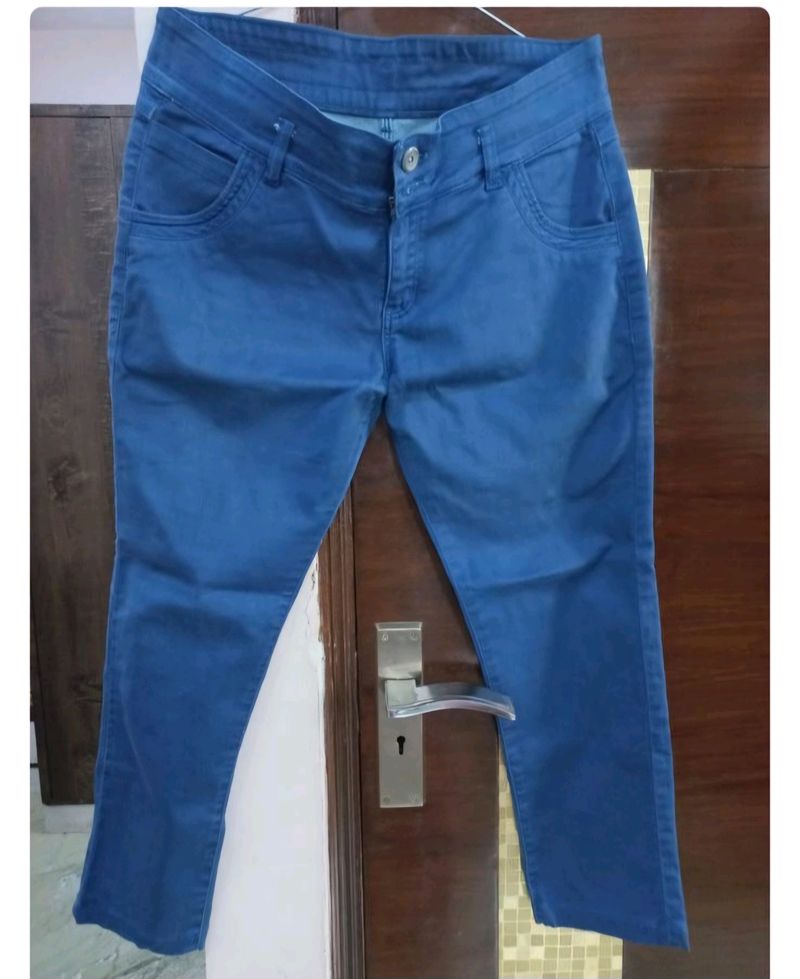 Blue color jeans/trouser