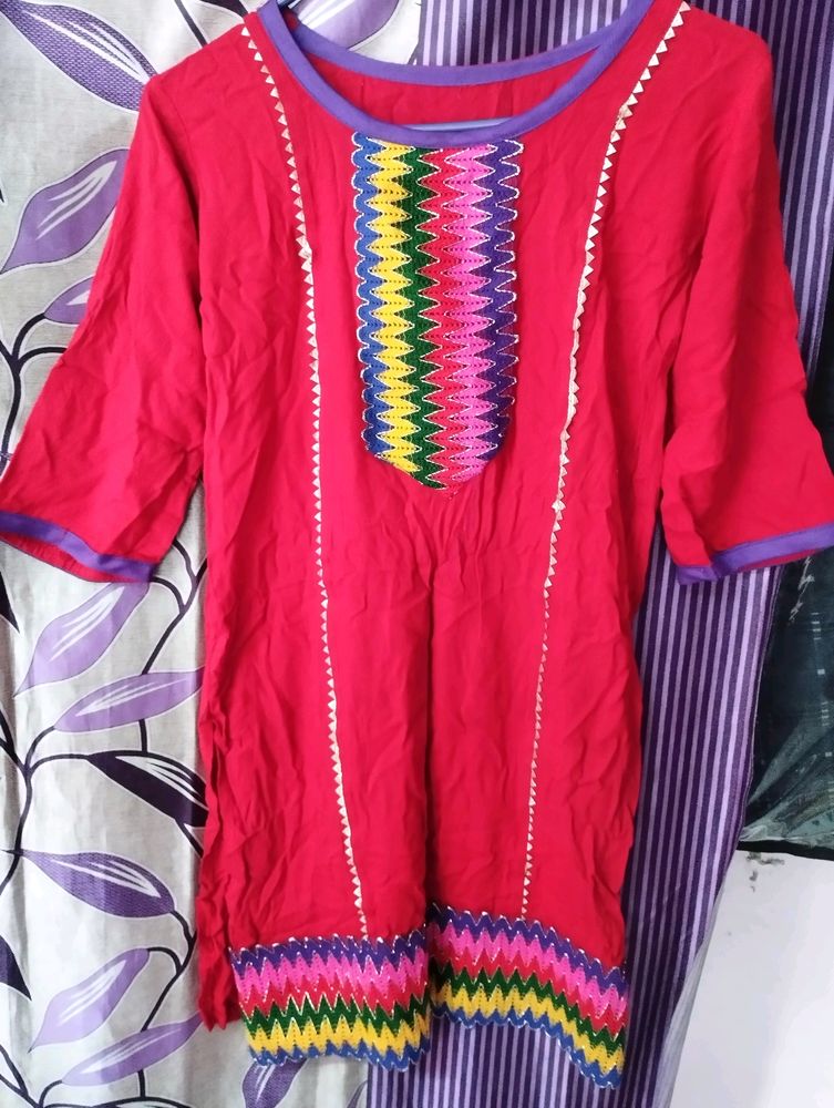 Women Red Kurta