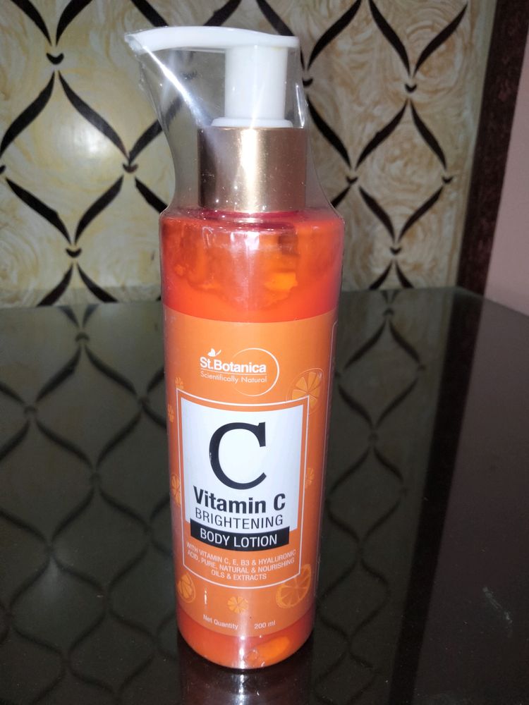 st.botanica Vitamin C Body Lotion 🧴